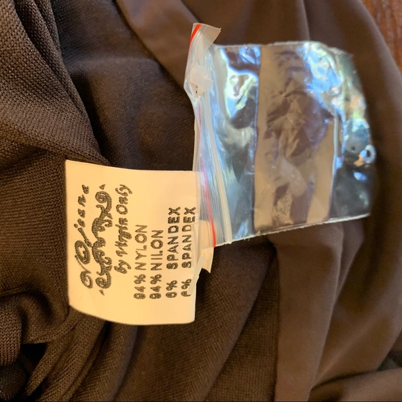 🎉 Virgin Only | one shouldered top - Picture 8 of 8